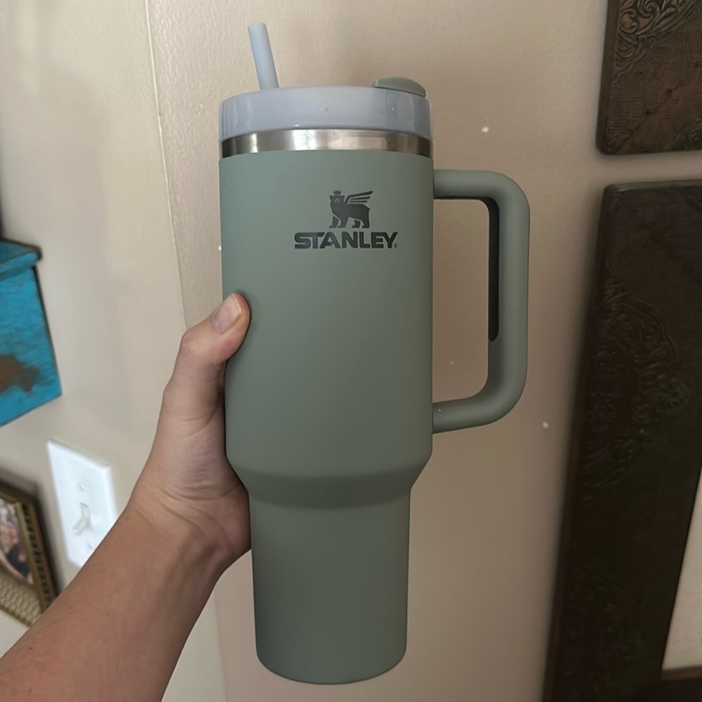 Light green 40 oz Stanley